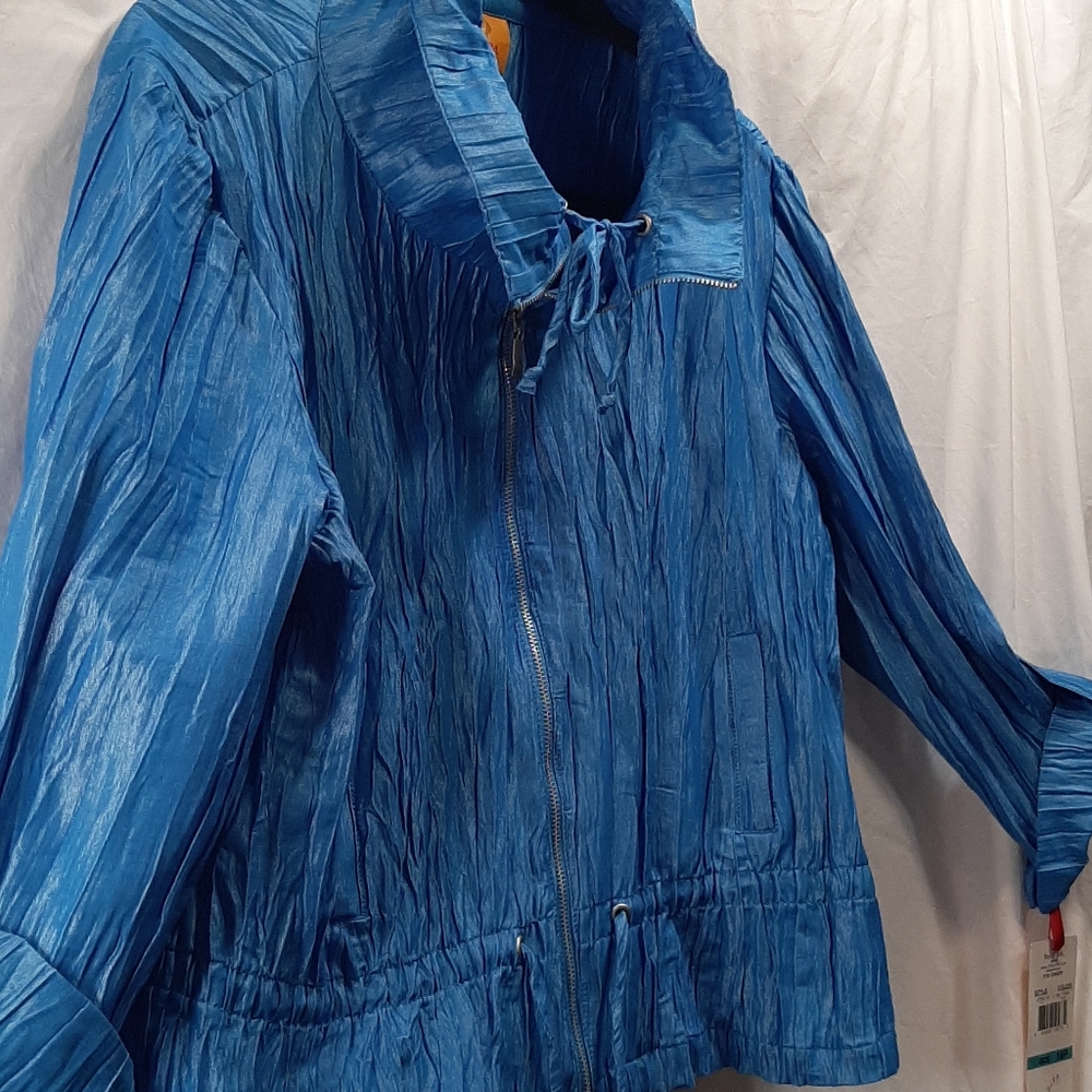 Jacket - Picture 2 of 5
